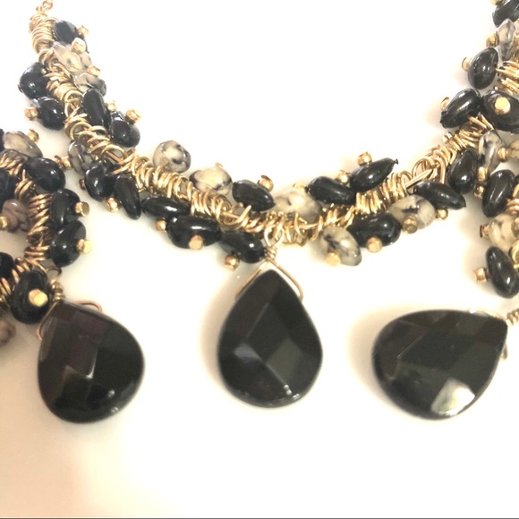 Black Crystal & Wire Necklace & Earrings Set - Picture 2 of 7